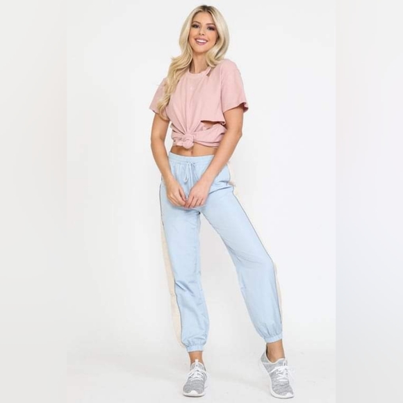 Wild Honey Pale Blue Side Stripe Mesh Band Jogger Pants NWT - Picture 4 of 5